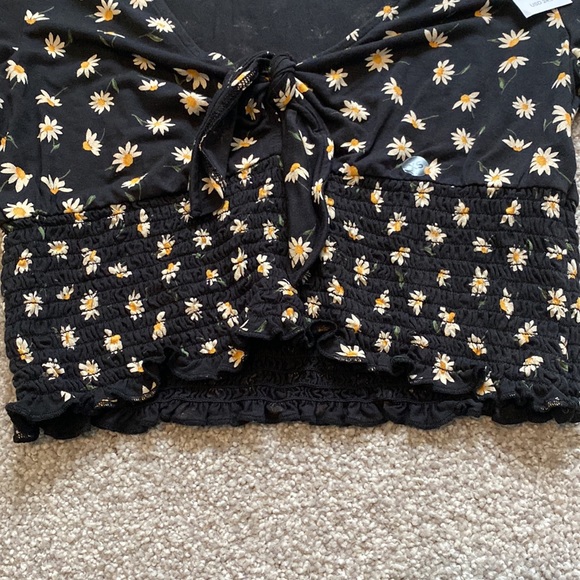 Daisy crop top - Picture 4 of 4